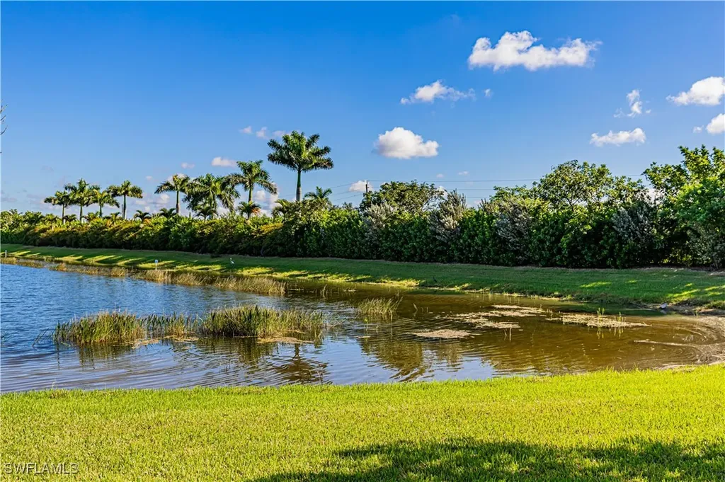 14635 Edgewater Circle Naples FL 34114
