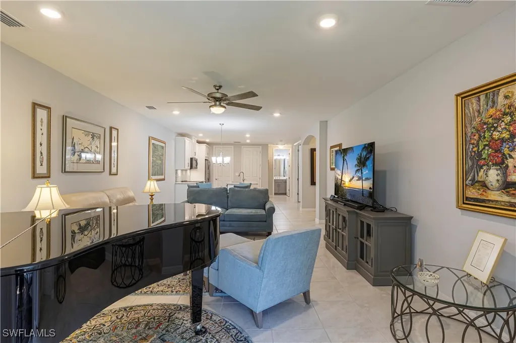 14635 Edgewater Circle Naples FL 34114