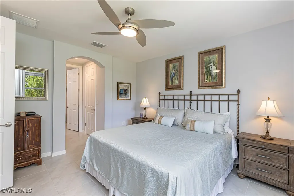 14635 Edgewater Circle Naples FL 34114