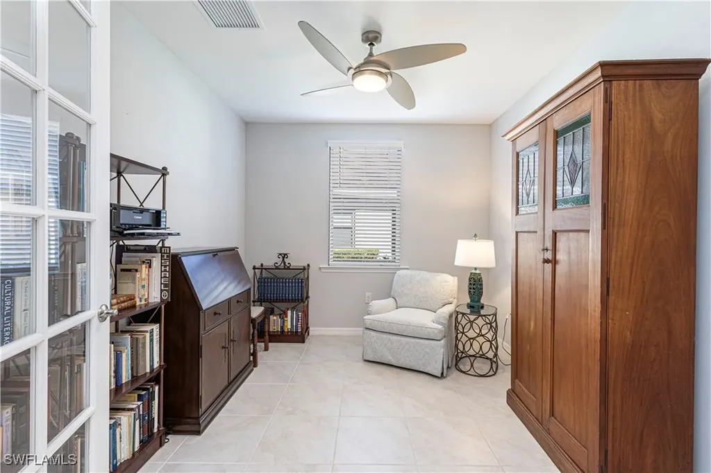 14635 Edgewater Circle Naples FL 34114