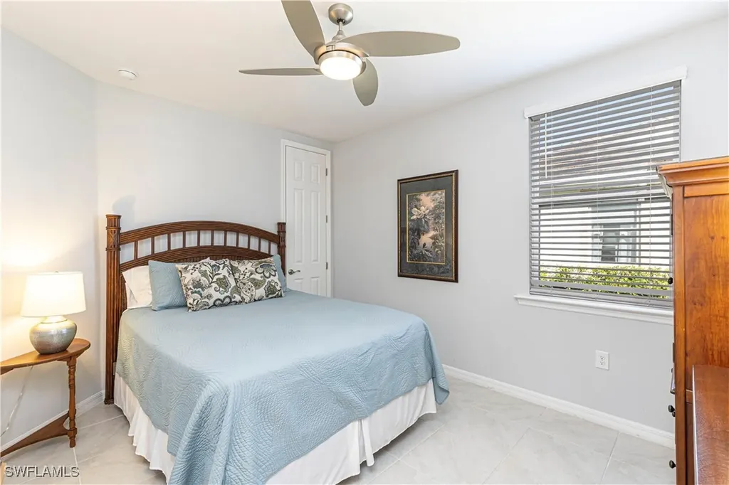 14635 Edgewater Circle Naples FL 34114