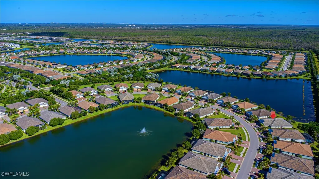 14635 Edgewater Circle Naples FL 34114