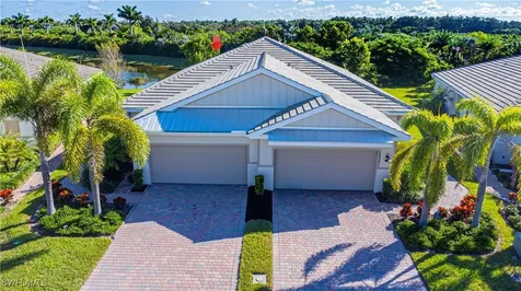 14635 Edgewater Circle Naples FL 34114