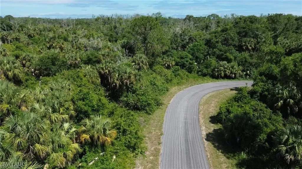 1989 Walcott Loop Lehigh Acres FL 33972