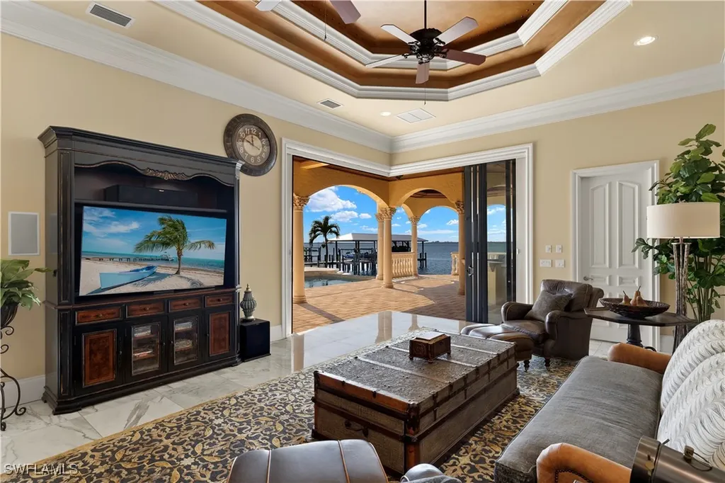 2704 Shriver Drive Fort Myers FL 33901