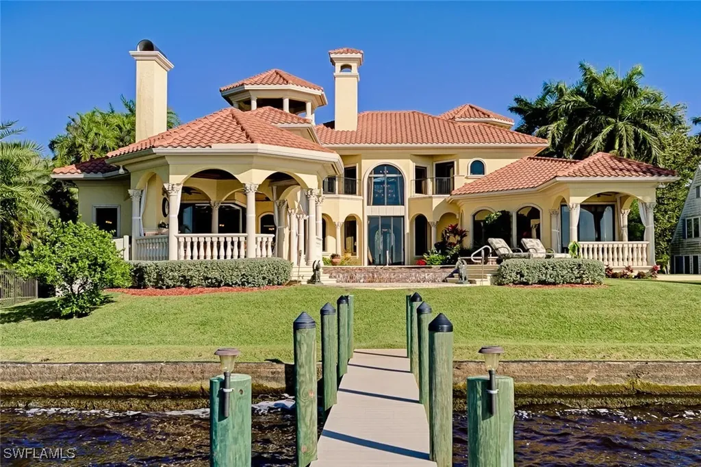 2704 Shriver Drive Fort Myers FL 33901