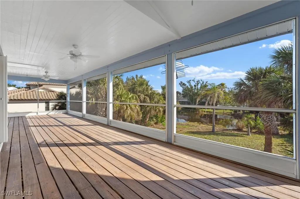 662 E Rocks Drive Sanibel FL 33957