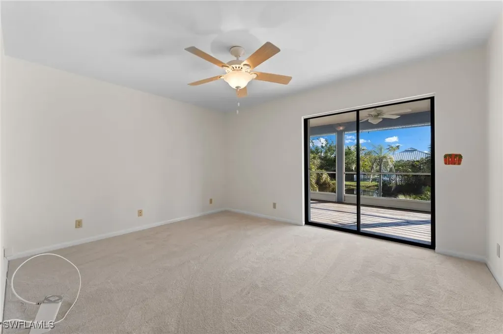 662 E Rocks Drive Sanibel FL 33957