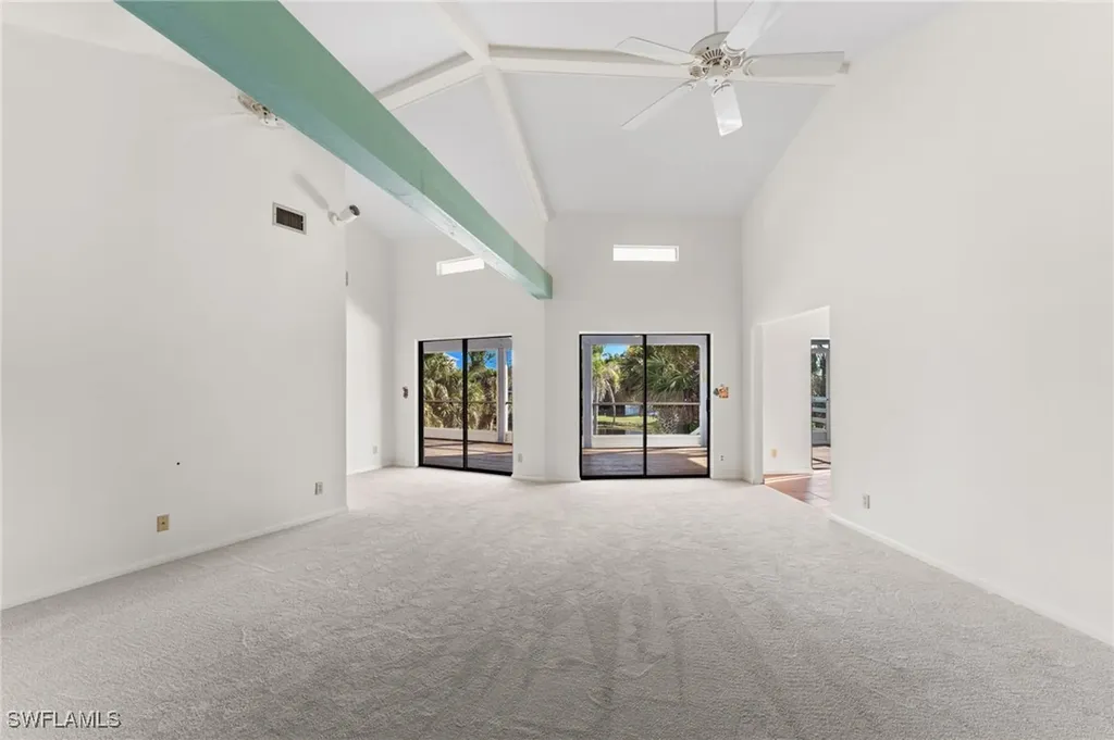 662 E Rocks Drive Sanibel FL 33957