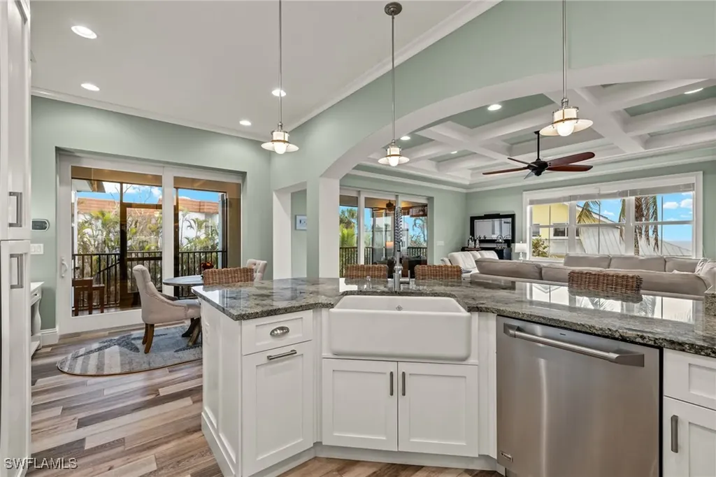 1114 Seagrape Lane Sanibel FL 33957