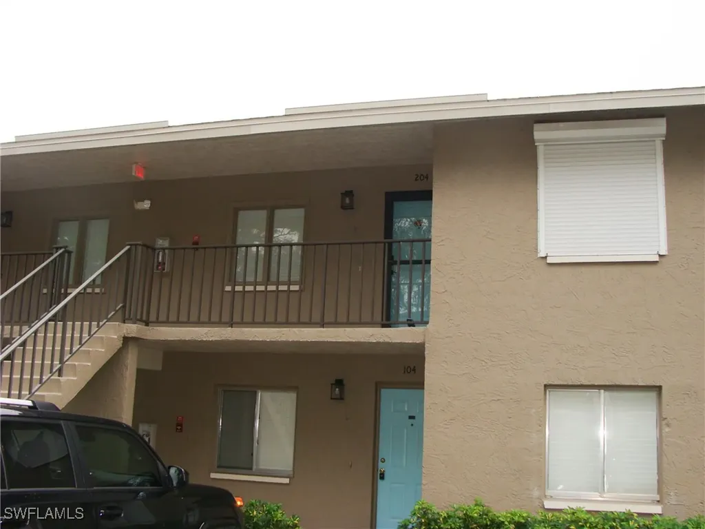 5693 Rattlesnake Hamm Road Naples FL 34113