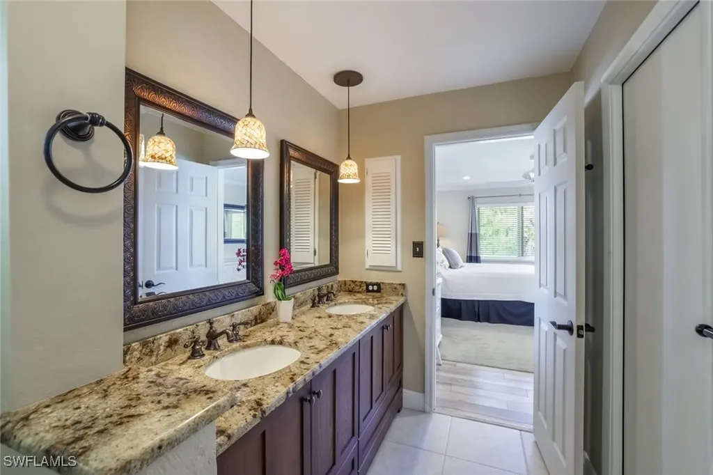 4150 Belair Lane Naples FL 34103