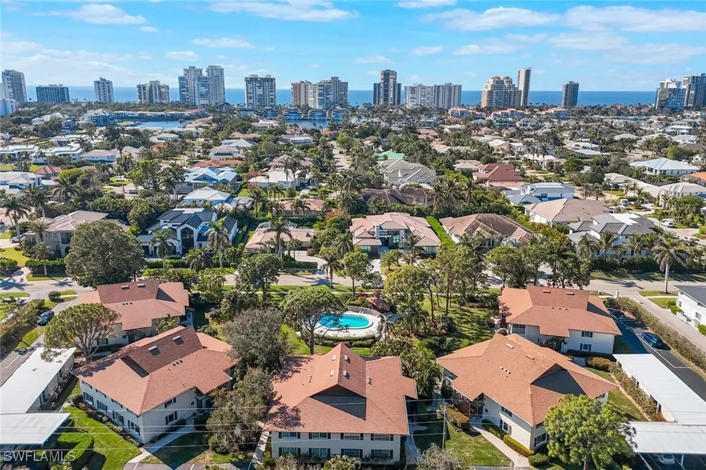 4150 Belair Lane Naples FL 34103
