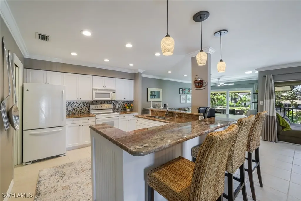 4150 Belair Lane Naples FL 34103