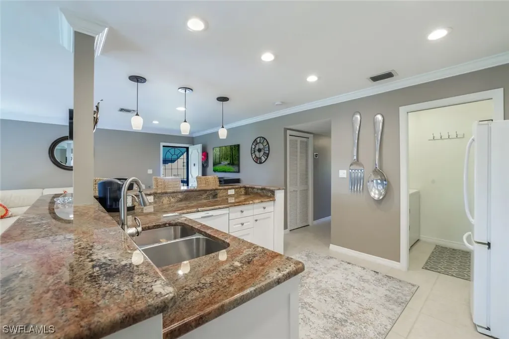 4150 Belair Lane Naples FL 34103