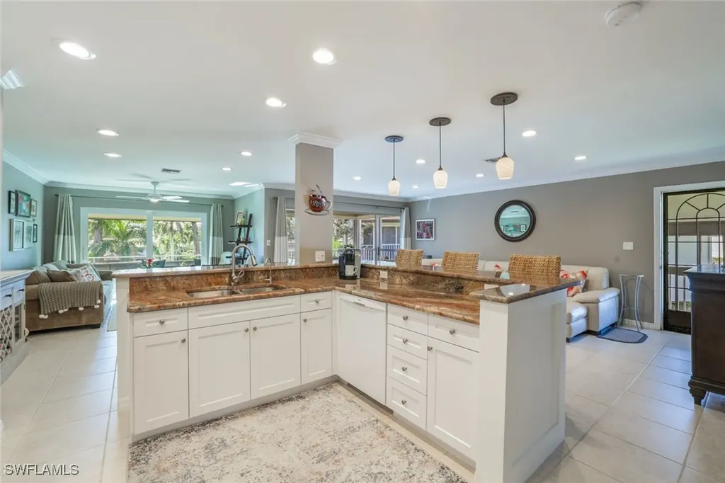 4150 Belair Lane Naples FL 34103