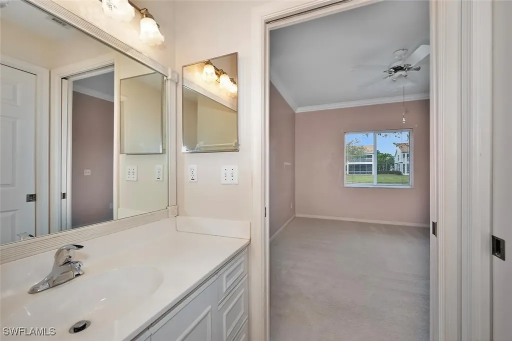 700 Saratoga Circle Naples FL 34104