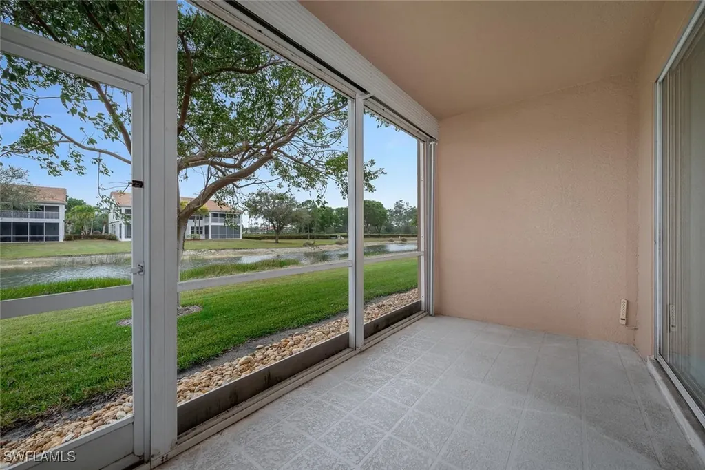 700 Saratoga Circle Naples FL 34104