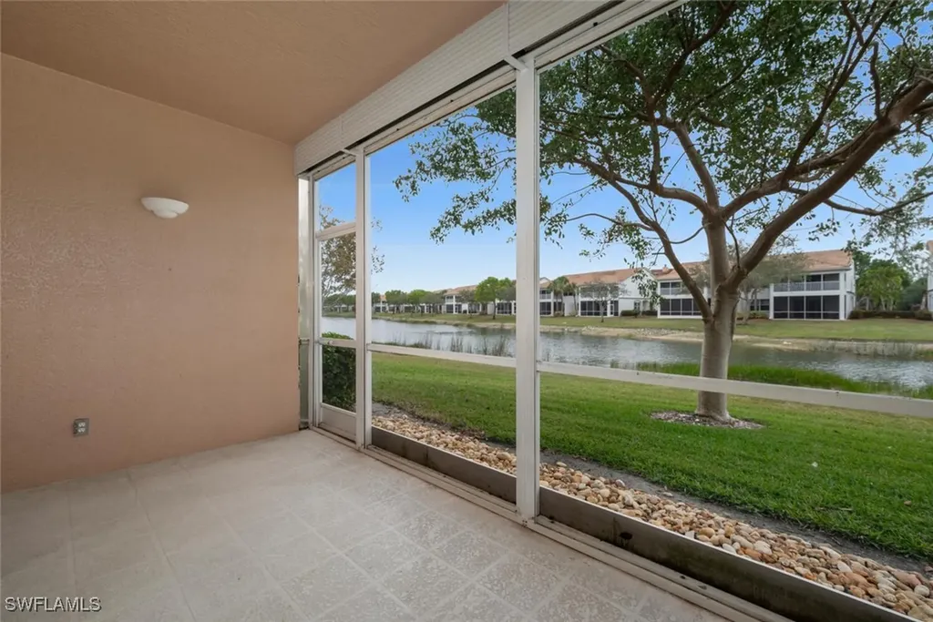 700 Saratoga Circle Naples FL 34104