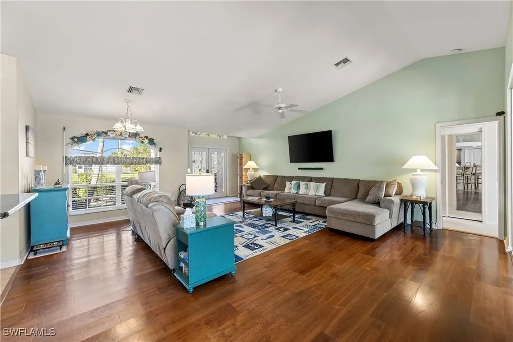 1706 SE 19th Lane Cape Coral FL 33990