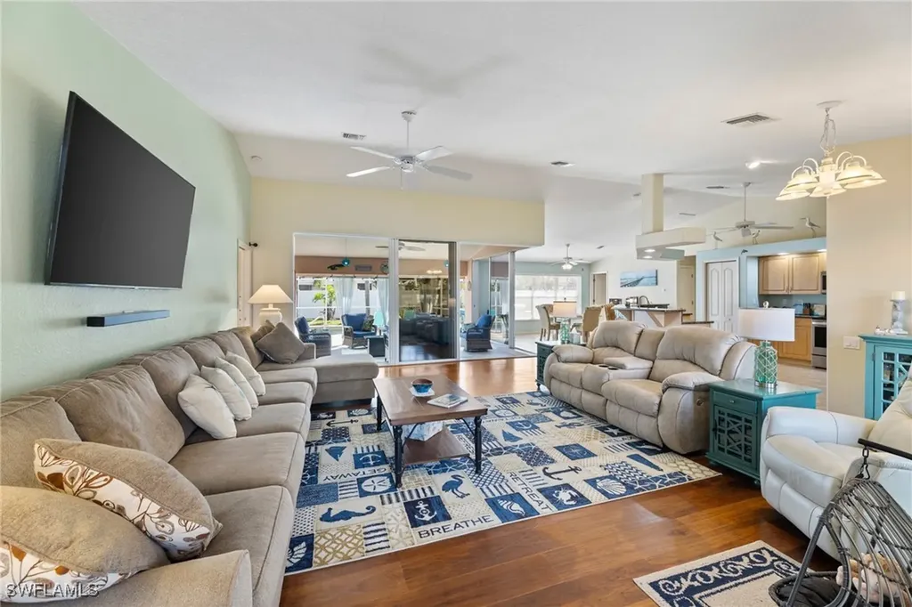 1706 SE 19th Lane Cape Coral FL 33990