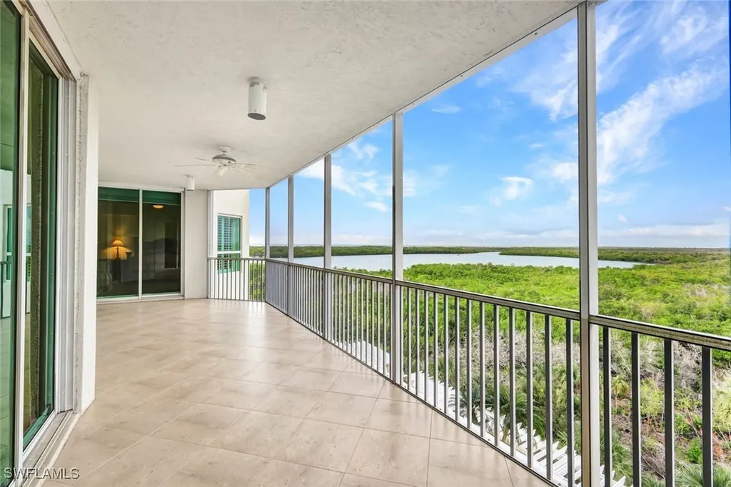295 Grande Way Naples FL 34110