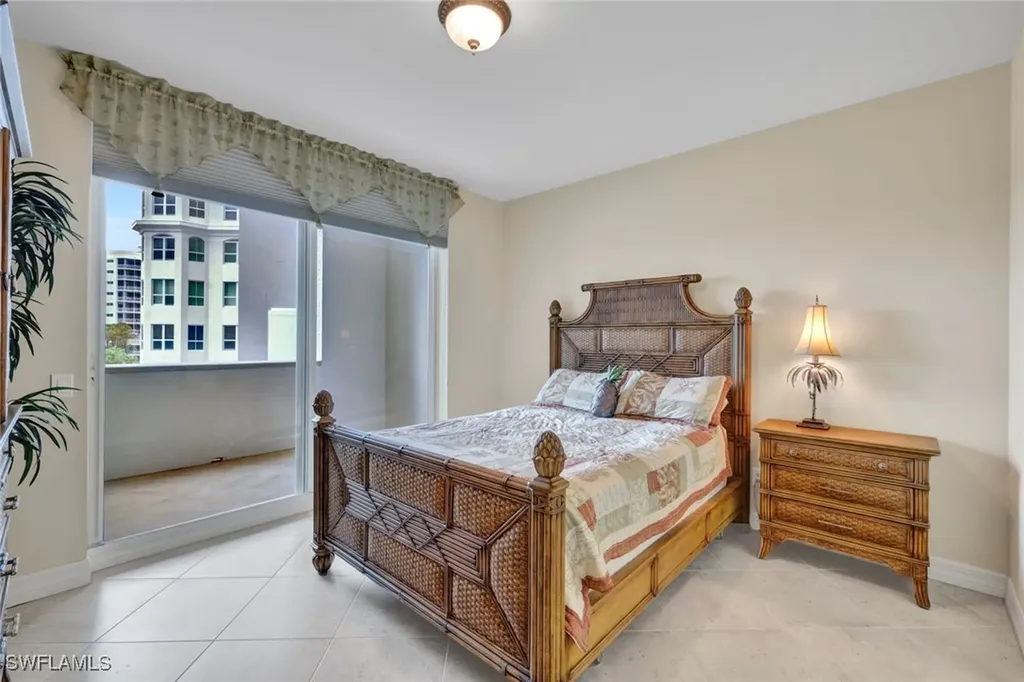 295 Grande Way Naples FL 34110