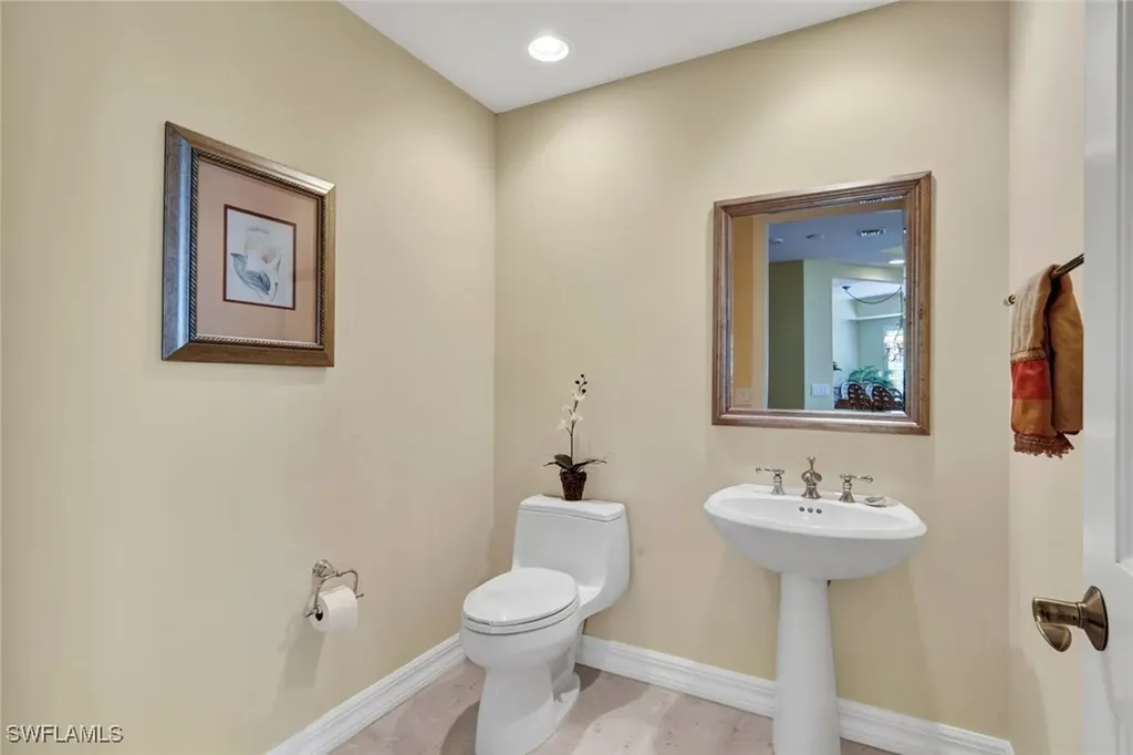 295 Grande Way Naples FL 34110