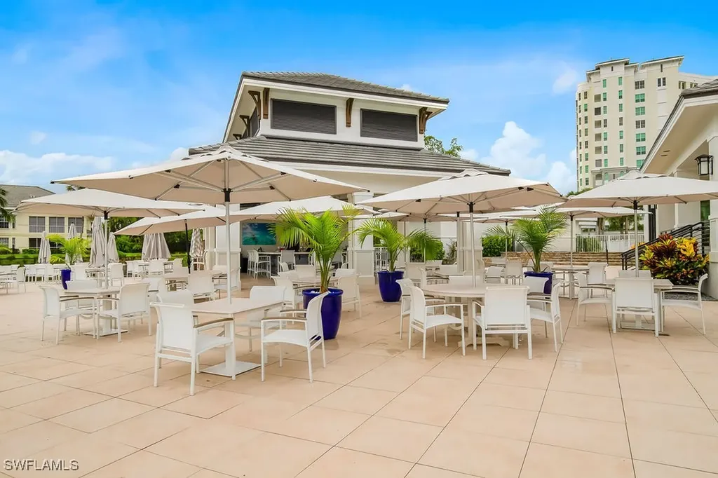 295 Grande Way Naples FL 34110