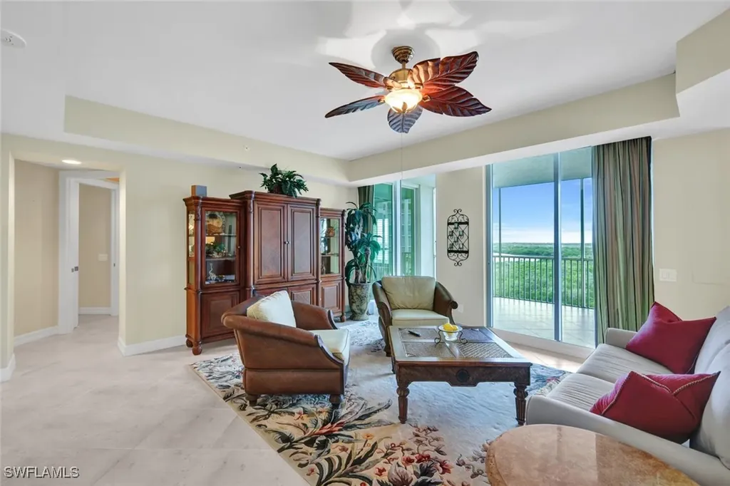295 Grande Way Naples FL 34110