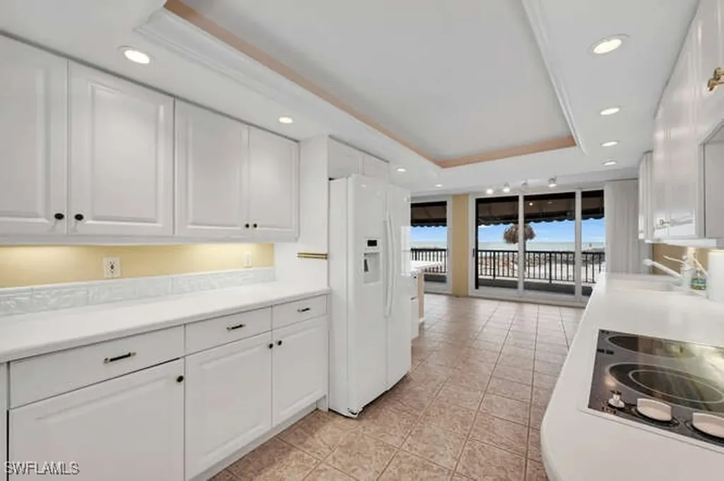 2340 Gulf Shore Boulevard N Naples FL 34103