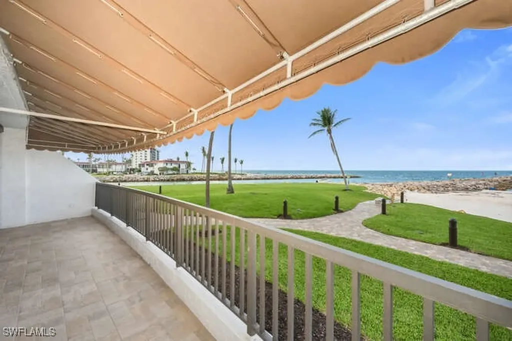 2340 Gulf Shore Boulevard N Naples FL 34103