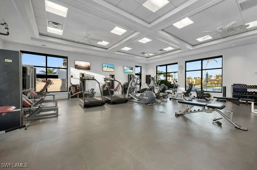 2340 Gulf Shore Boulevard N Naples FL 34103