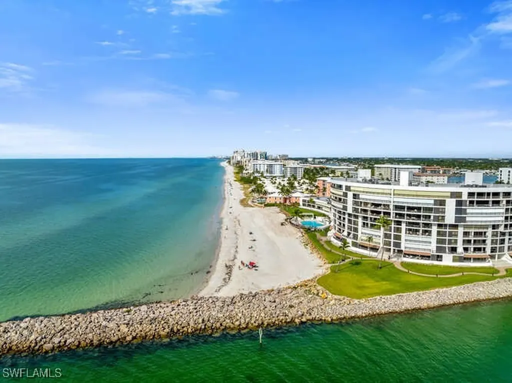 2340 Gulf Shore Boulevard N Naples FL 34103