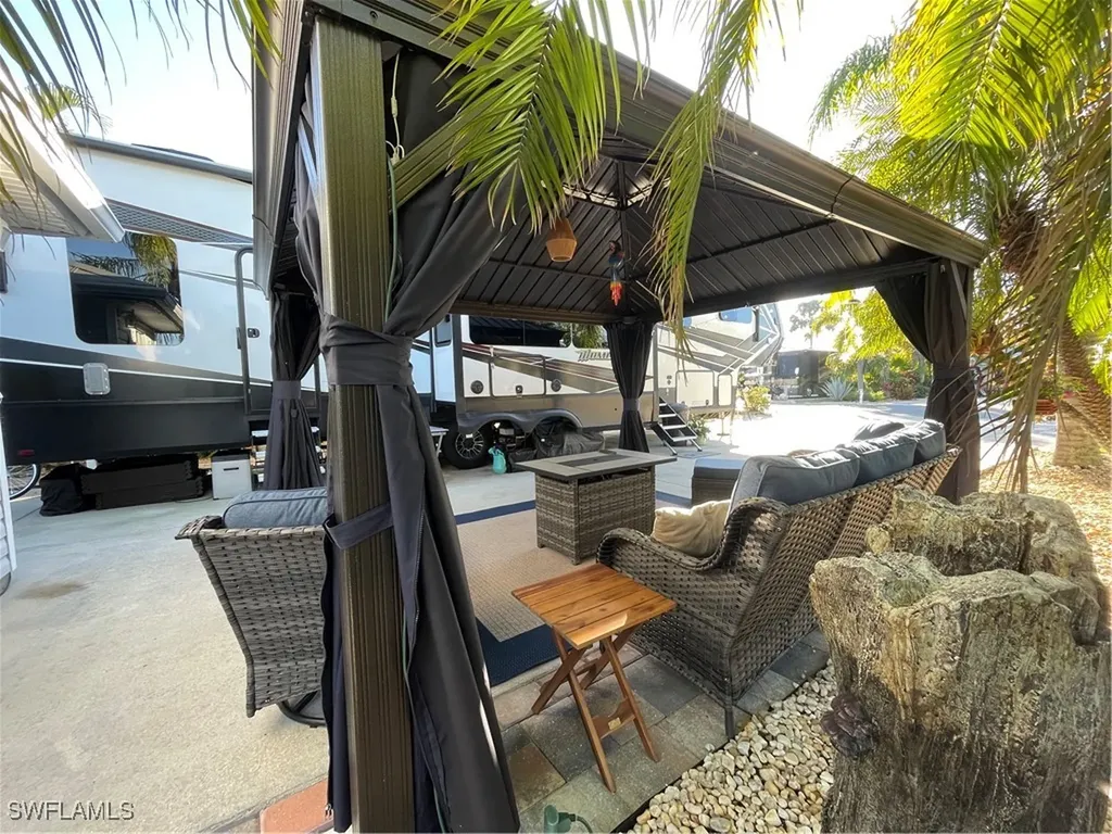 5811 Pathwood Court Fort Myers FL 33905