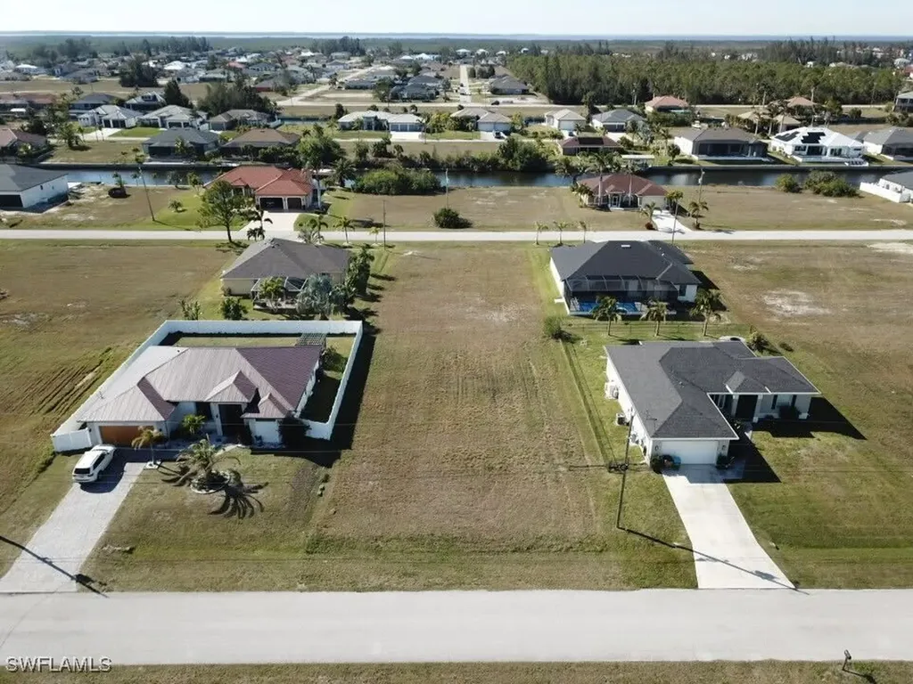 2340 NW 38th Avenue Cape Coral FL 33993