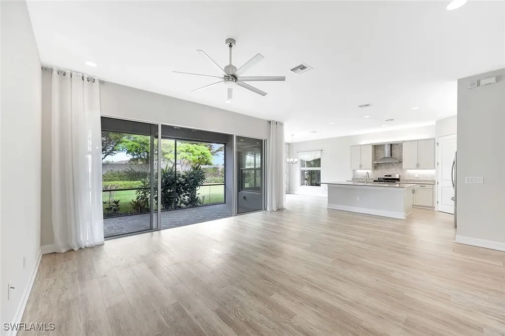 Bonita Springs FL, 16014 Starglazer Place