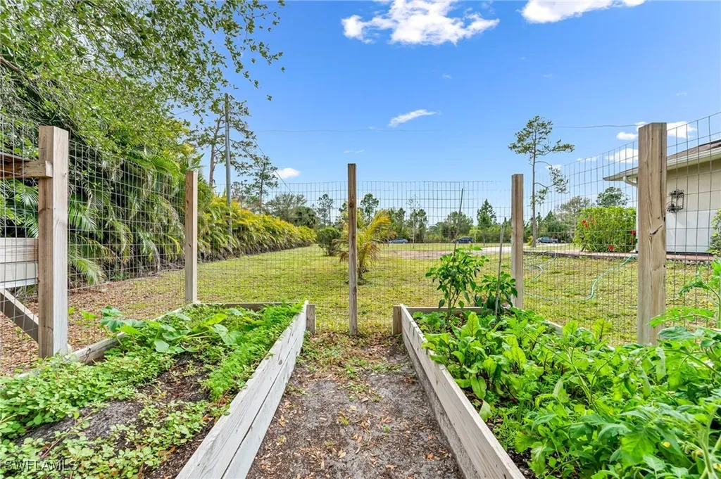 2891 12th Avenue NE Naples FL 34120