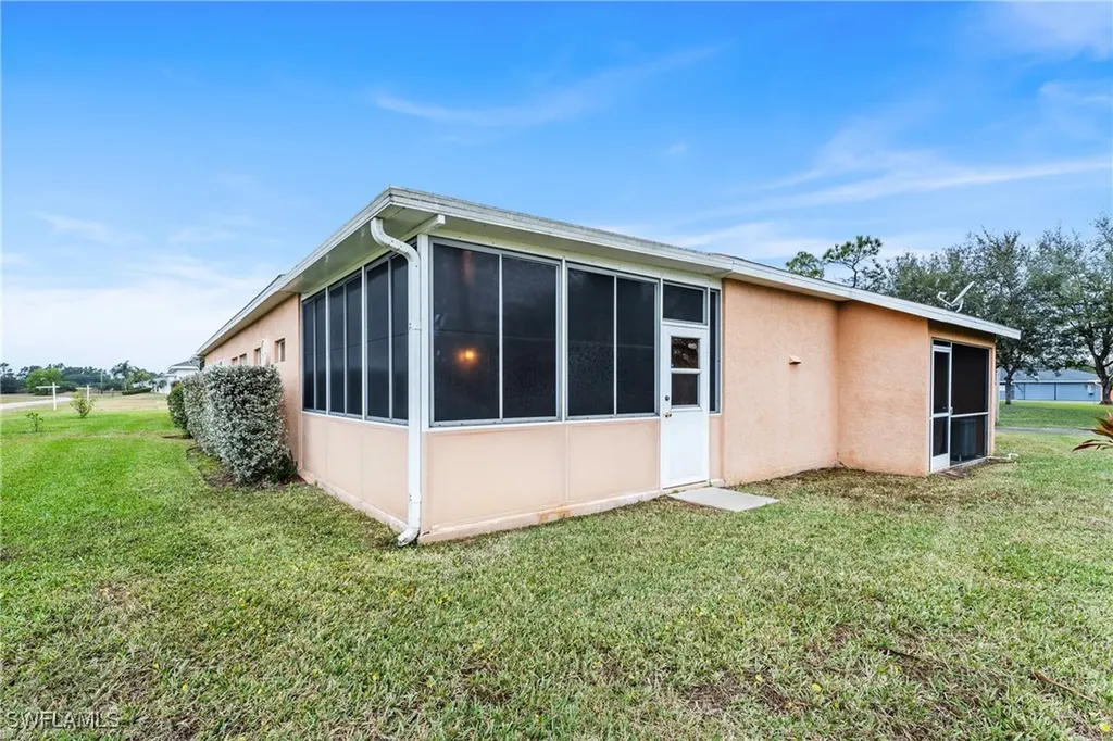 624 Falls Lane Lehigh Acres FL 33974