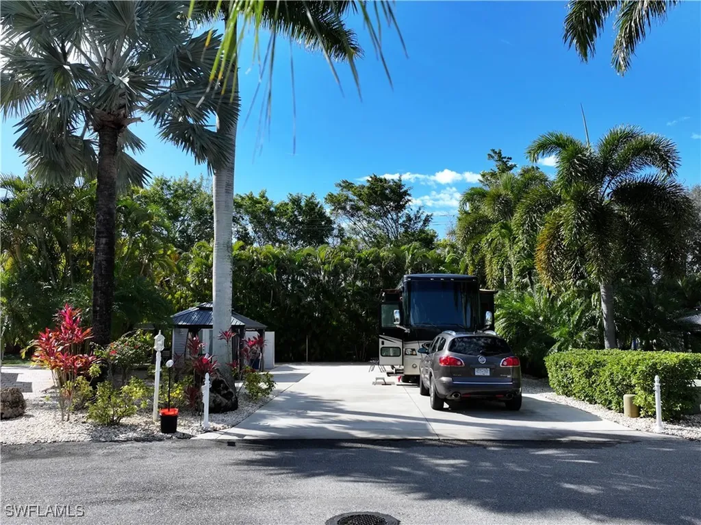 10019 Ramblewood Court Fort Myers FL 33905