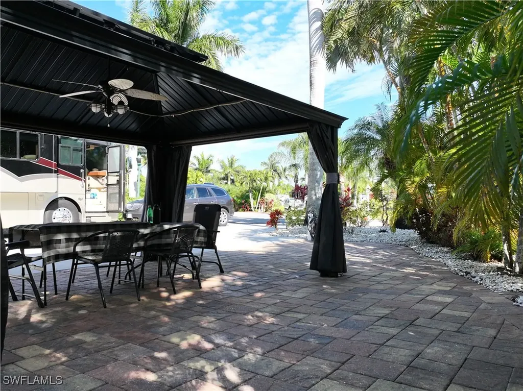 10019 Ramblewood Court Fort Myers FL 33905