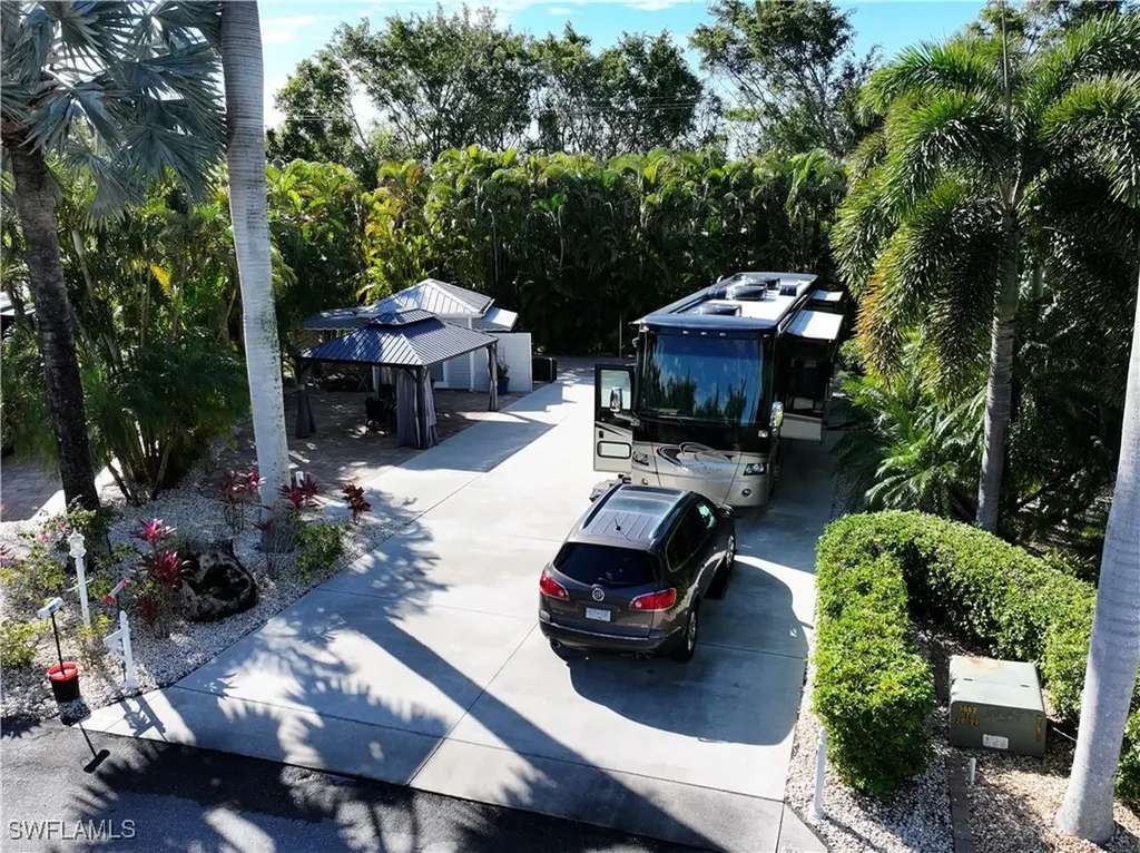 10019 Ramblewood Court Fort Myers FL 33905