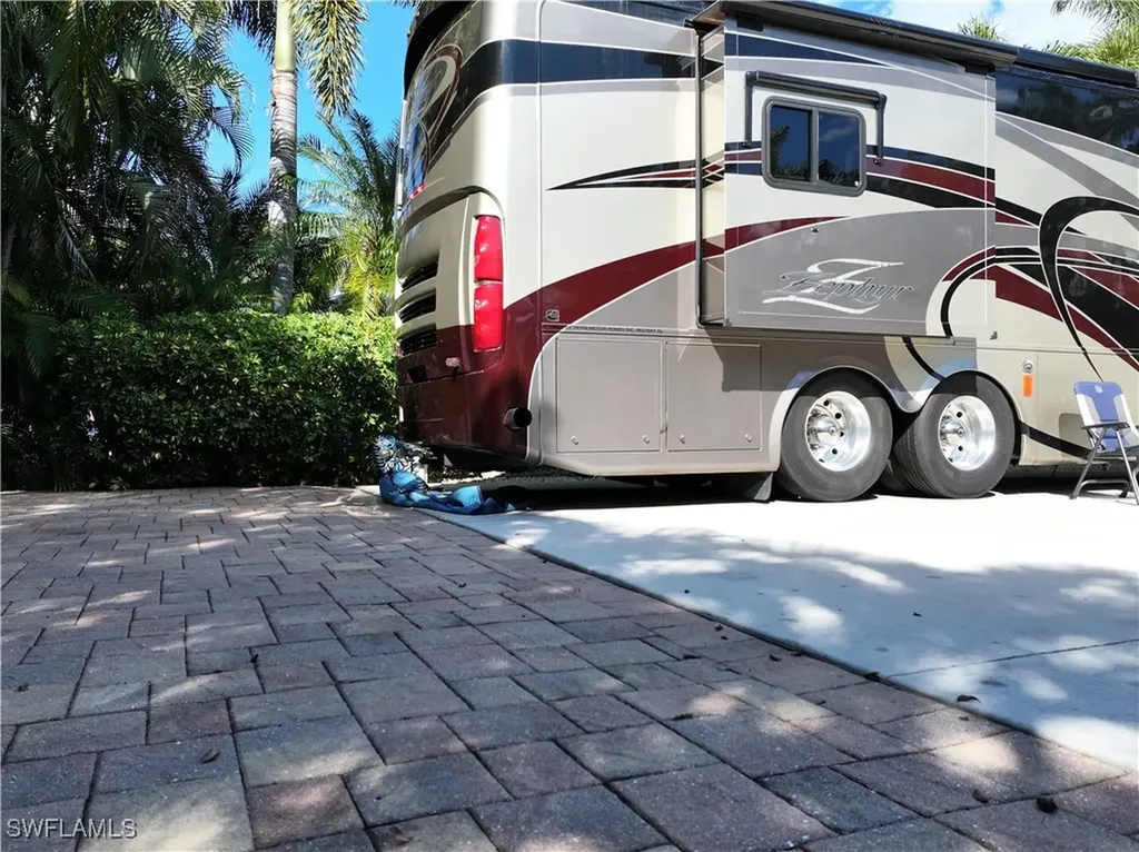 10019 Ramblewood Court Fort Myers FL 33905