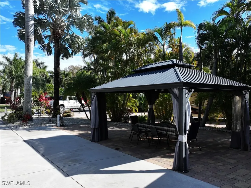 10019 Ramblewood Court Fort Myers FL 33905