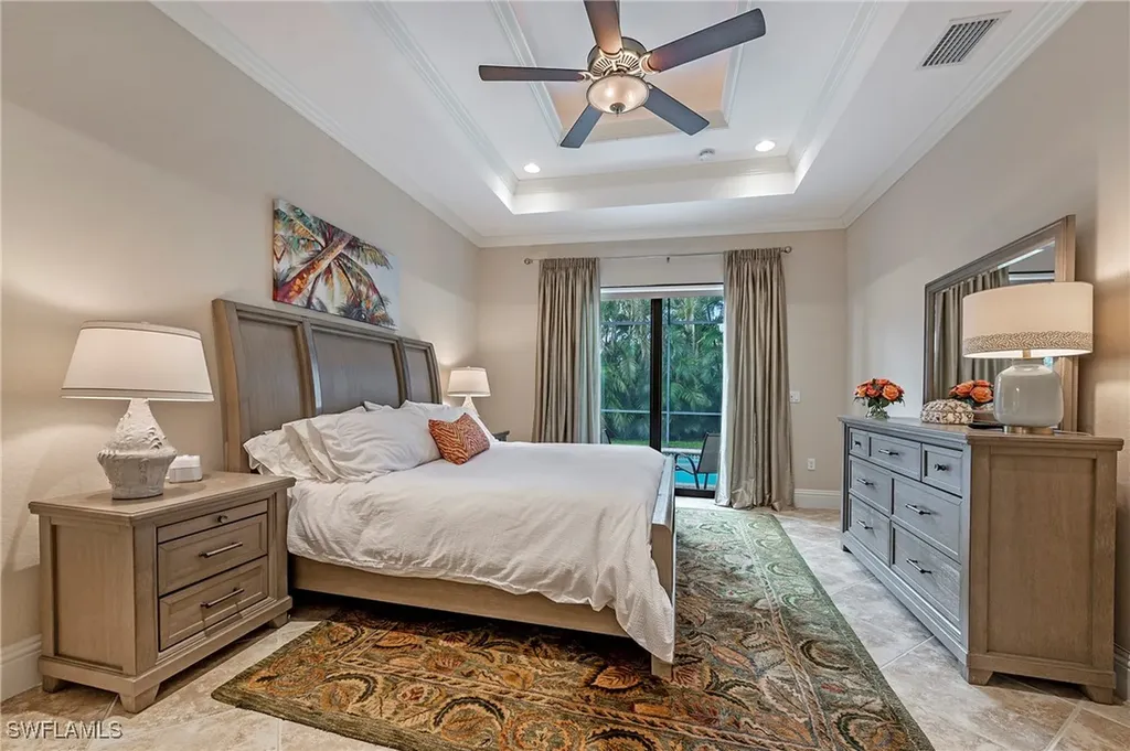 582 110th Avenue N Naples FL 34108