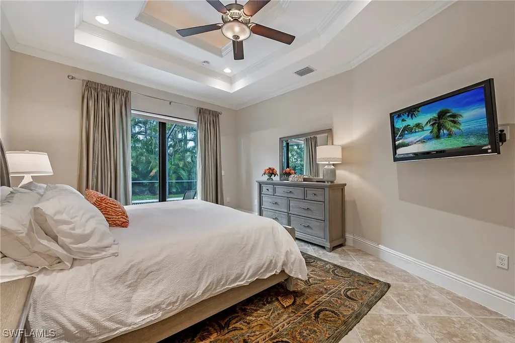 582 110th Avenue N Naples FL 34108