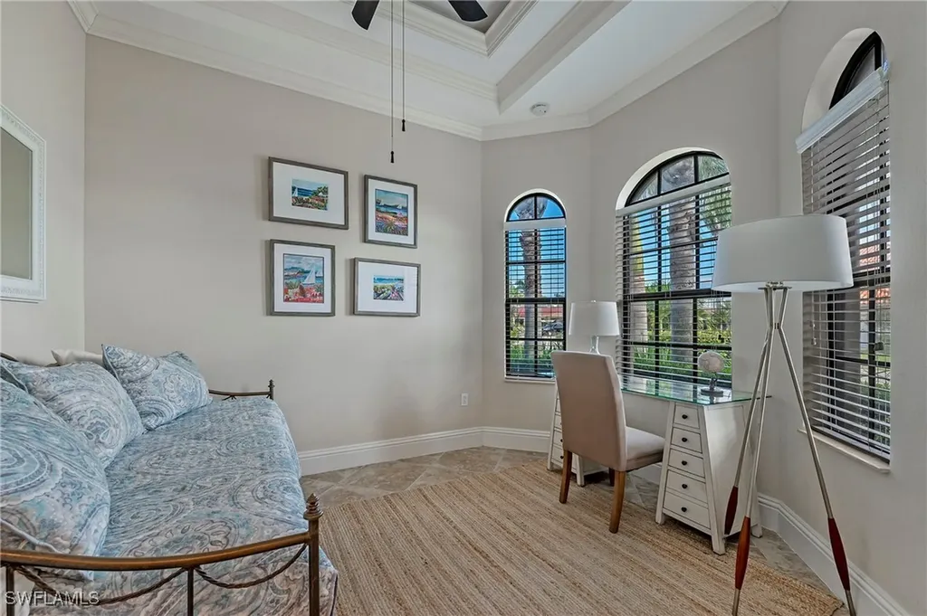582 110th Avenue N Naples FL 34108