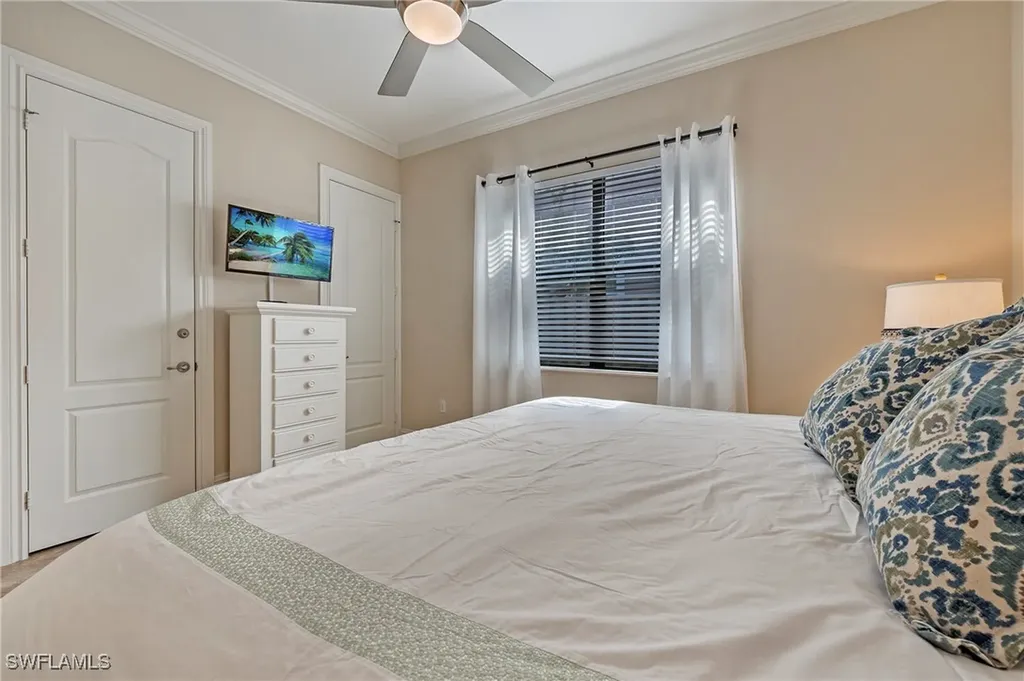 582 110th Avenue N Naples FL 34108