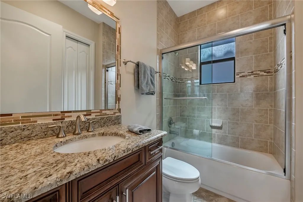 582 110th Avenue N Naples FL 34108