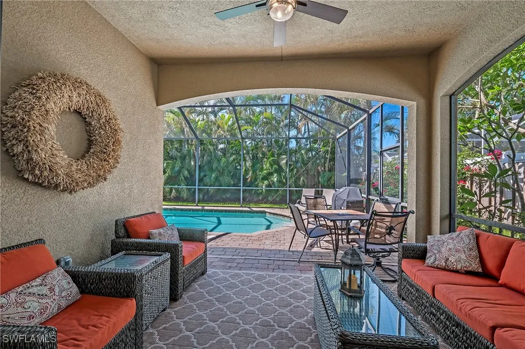 582 110th Avenue N Naples FL 34108